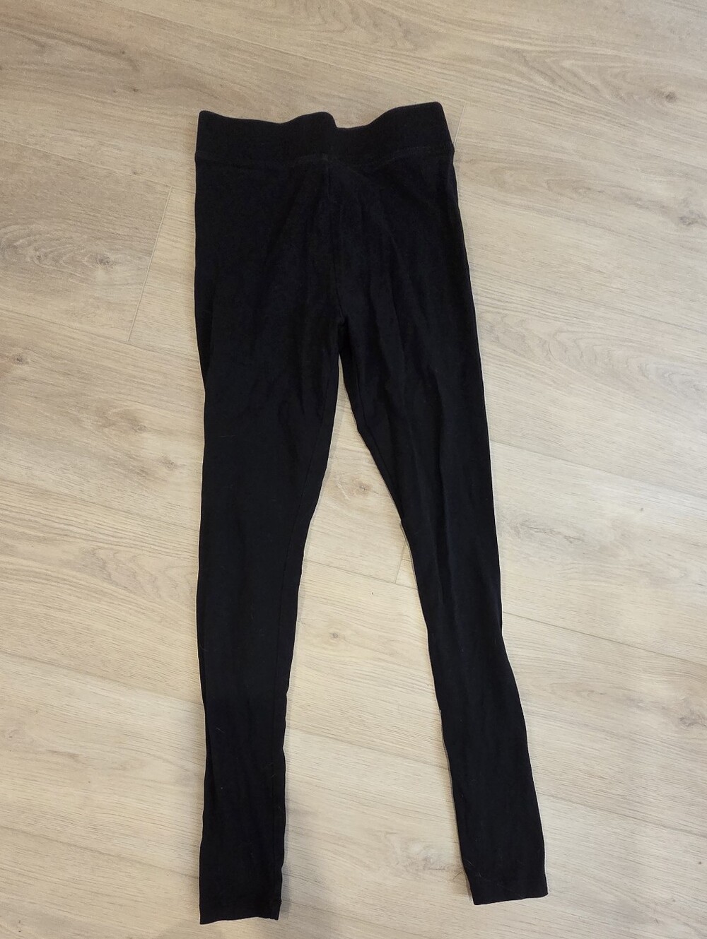 FOREVER 21 | Classic Black Leggings